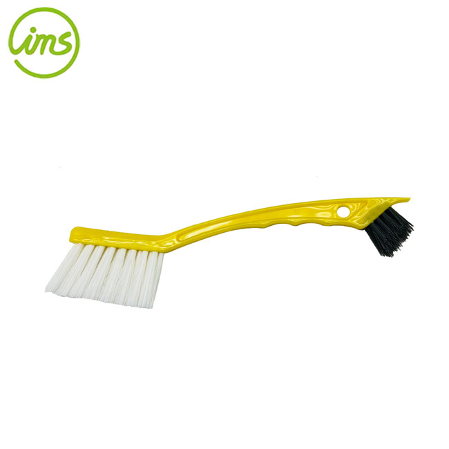 Brosse 2 en 1 à manche courbé - jaune